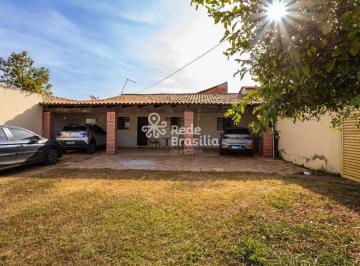 Casa · 100m² · 3 Quartos · 2 Vagas · Rua 3c | Casa com 3 Quartos sendo 1 Suíte com 2 Vagas de Garagem - Vicente Pires.