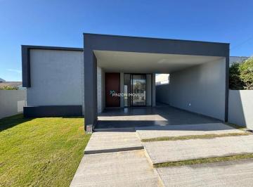 Casa · 158m² · 3 Quartos · Construção nova próxima da praia em Atlântida Sul