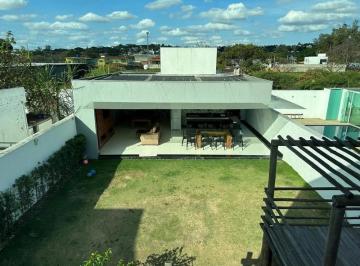 Casa · 200m² · 3 Quartos · 4 Vagas · CASA | 3 QUARTOS| SUITE| 4 VAGAS - BAIRRO BANDEIRANTES - R$2.200.000,00