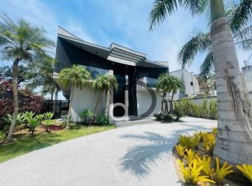 13f15ae6e61a4f5fb1669e31d2c44e2e8abe54af · Casa de alto padrão mobiliada – 5 suítes