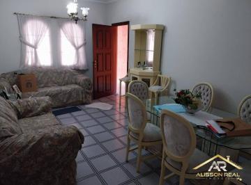 Casa · 191m² · 3 Quartos · 2 Vagas · Excelente sobrado na Vila Pestana com 3 dormitórios (1 suíte) com 191m²