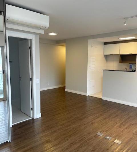 Foto do imóvel - Somente venda-apartamento com 1 dormitório, seminovo, ampla varanda com vidros, andar alto.