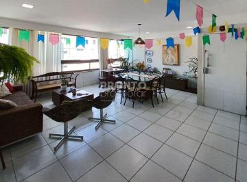Apartamento de 4 quartos, Recife · Apartamento no Espinheiro com 4 quartos e 125 m2.