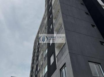 Apartamento · 32m² · 2 Quartos · Lindo Apartamento com 2 dormitórios e Varanda na Guilhermina Esperança