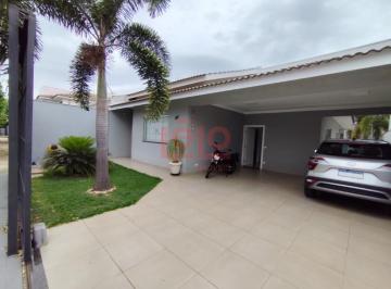 Casa · 174m² · 3 Quartos · 7 Vagas · Oportunidade Imperdível! Casa à Venda com 3 Quartos (1 Suíte), Piscina Aquecida e Muito Mais!