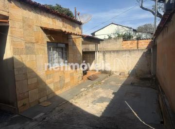 Casa · 520m² · 2 Quartos · 3 Vagas · Lote de esquina no Serrano
