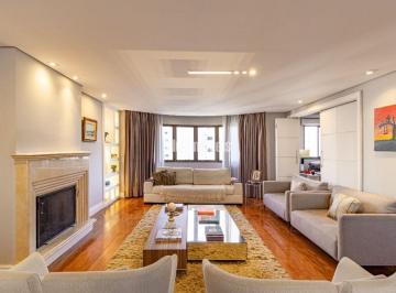 Apartamento · 190m² · 4 Quartos · 2 Vagas · Apartamento à venda em Indianópolis com 190m² 3 quartos, 2 vagas