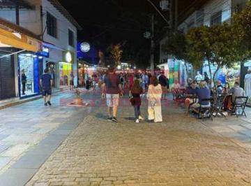 img1 · Casa Comercial