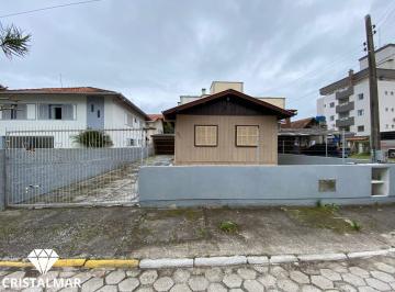 Terreno · 253m² · Excelente terreno à venda - 200 metros do mar em Bombas
