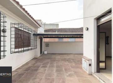 Casa · 450m² · 5 Quartos · 3 Vagas · Encantadora casa grande