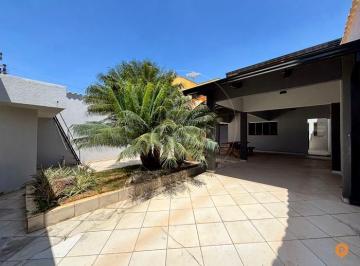 Casa de 3 quartos, Caldas Novas · Casa para venda, localizada em Caldas Novas - GO.