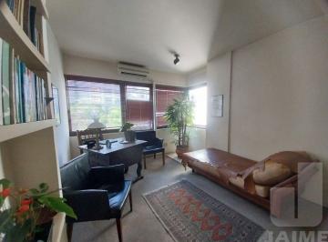 Comercial · 55m² · 1 Vaga · Conjunto Comercial com 1 vaga, dividido em 3 salas, recepção e banheiro.