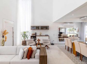 Casa · 600m² · 3 Quartos · 4 Vagas · Casa de Alto padrão em Bom Jesus dos Perdões