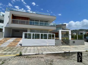 Casa · 267m² · 4 Quartos · 4 Vagas · Casa de Alto Padrão em Garopaba no Morrinhos