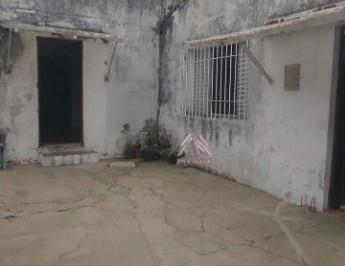 1cd08599b4fc106ce6f2f7fc0250c77abb0890dc · Terreno com casa antiga à venda, 160 m² por R$ 350.000 - Taboão - Diadema/SP