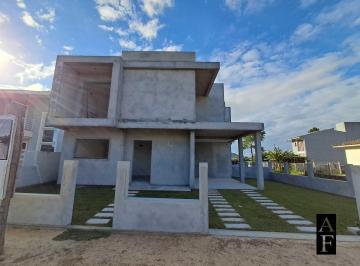 Casa · 104m² · 2 Quartos · 1 Vaga · Casa Sobrado em Palhocinha, Garopaba/SC