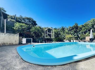 Casa · 128m² · 2 Quartos · 2 Vagas · Casa com 02 dormitórios à venda em Blumenau, Bairro Badenfurt.