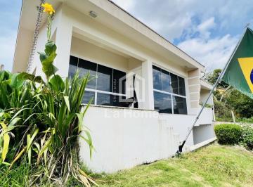 Casa · 208m² · 3 Quartos · 4 Vagas · Belíssima Casa Mobiliada, alto padrão de acabamento, cerca elétrica, câmeras, sistema de aquecimento