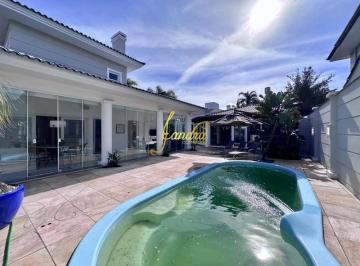 Casa · 428m² · 4 Quartos · 2 Vagas · Excelente sobrado no condominio Lagos com Piscina e 04 suites