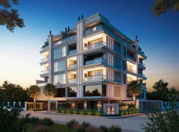 Fachada · Apartamento à venda em Bombinhas, Canto Grande, com 2 quartos, 80,5m²
