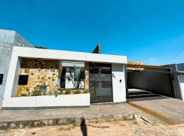 6cd28b6844b7ca157d938c5b9ceb944b39cd0087 · Casa com 4 dormitórios à venda, 172 m² por R$ 780.000,00 - Setor Habitacional Arniqueiras - Águas Cl