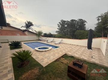 Casa · 180m² · 3 Quartos · 3 Vagas · Casa com 3 suites e piscina, frente asfalto, a venda no Condomínio Ninho Verde I Eco residence