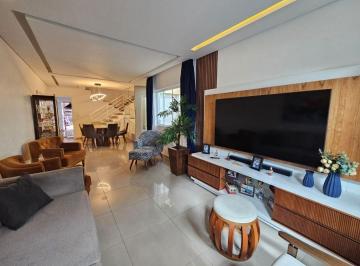 Casa de 3 quartos, São Paulo · Sobrado fino acabamento a venda no Butantã 