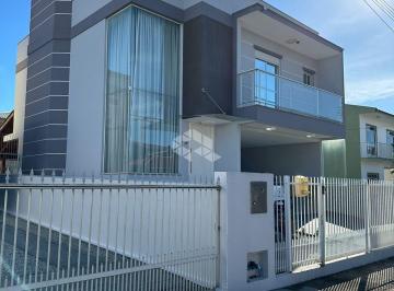 Casa · 215m² · 3 Quartos · 3 Vagas · CASA 3 QUARTOS NO BAIRRO PRAIA COMPRIDA EM SÃO JOSÉ/SC