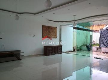 Casa · 200m² · 2 Quartos · 6 Vagas · Casa em Rua Bartolomeu Bueno da Silva - Vila Atlântica - Caraguatatuba/SP