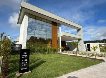 Casa · 231m² · 4 Quartos · 4 Vagas · Caledônia Private Village