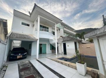84a56479ec456dc9978ebc2a92b2924f0ada05a5 · Condomínio Mont Serrat 2 - Casa Duplex com Piscina e Churrasqueira em condomínio fechado. Vargem Peq
