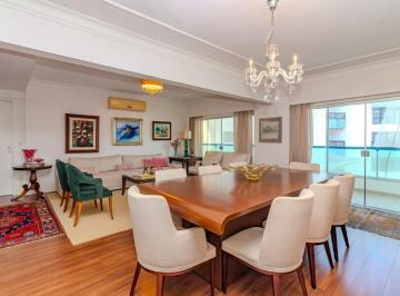 Apartamento · 222m² · 4 Quartos · 2 Vagas · Apartamento à venda no Centro de Balneário Camboriú