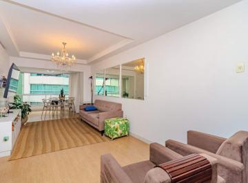 Apartamento · 136m² · 3 Quartos · 2 Vagas · Apartamento a poucos passos do mar à venda no Balneário Camboriú