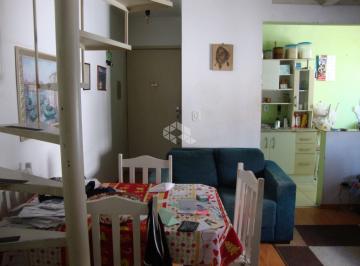 Apartamento · 93m² · 2 Quartos · ampla cobertura de 2 dormitórios com amplo terraço