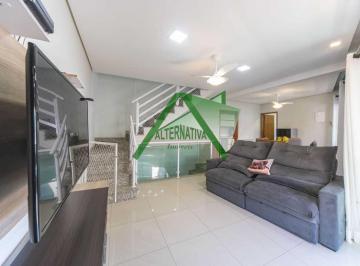 Casa de 3 quartos, Santo André · Sobrado com suíte, varanda gourmet e duas vagas de garagem!