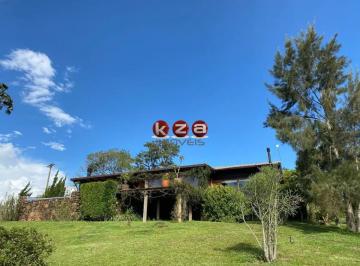 Foto 62 · Imperdível Casa de Luxo com 4 Suítes e 15 Vagas de Garagem em Cunha-SP, Bairro Mato Escuro - 672m² d