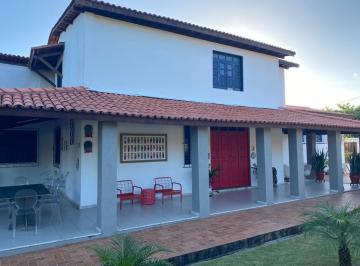 Casa de 5 quartos, Lauro de Freitas · Casa 4/4 sendo 2 suítes, nascente ,rua tranquila.