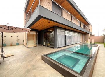 Casa de 4 quartos, Uberlândia · Casa de Alto Padrão