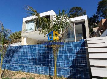 Casa · 410m² · 3 Quartos · 6 Vagas · Casa em Frente ao Lago no Condomínio Capital Ville