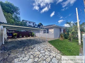 202510281337552028.jpeg · Casa para Venda em Florianópolis, Trindade, 4 dormitórios, 1 suíte, 4 banheiros, 2 vagas