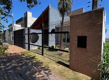 Casa · 270m² · 3 Quartos · 2 Vagas · Casa à venda e para alugar em Maringá, Jardim Paraizo, com 3 quartos, com 270 m²