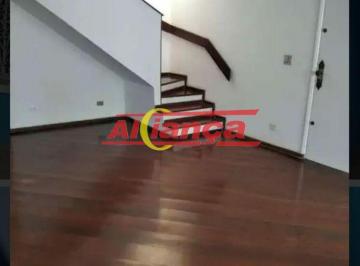 Casa · 147m² · 3 Quartos · 2 Vagas · Amplo sobrado na Vila Rosália de 147m2 com 3 quartos, lavabo, 2 banheiros, sala, cozinha, quintal c