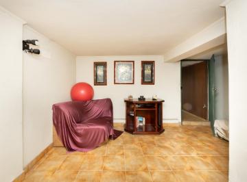 IMG_20260622_001520_000.jpeg · Confortável casa para venda em Vila Guarani (Z Sul) com 4 quartos, sendo 1 suíte, 350m² - remaxfront