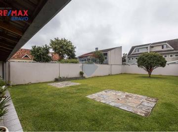 Casa · 336m² · 4 Quartos · 7 Vagas · Sobrado com quintal, 4 quartos, vagas pra 7 carros, com 597m2 de terreno, Bairro Jardim das América