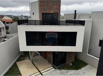 Casa · 135m² · 3 Quartos · 2 Vagas · Aceita Permuta, Casa em Condomínio nova e moderna, com 03 quartos, Bairro Uberaba em Curitiba