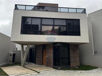 Casa · 135m² · 3 Quartos · 2 Vagas · Aceita Permuta, Casa em Condomínio nova e moderna, com 03 quartos, Bairro Uberaba em Curitiba