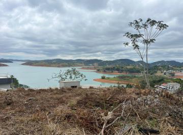 Terreno , Igaratá · Excelente terreno com vista para a represa em condomínio fechado em Igaratá - SP