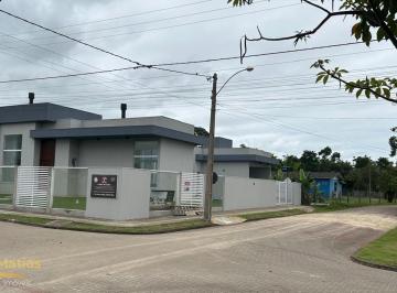 Casa · 200m² · 4 Quartos · 2 Vagas · Casa à venda - em Passo de Torres