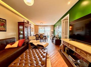 Apartamento · 129m² · 4 Quartos · 2 Vagas · Apartamento 4 Quartos com 1 Suíte e 129m² - Itacorubi