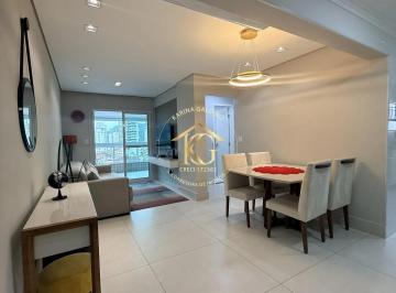 Apartamento · 70m² · 2 Quartos · 1 Vaga · 2 dormitórios 1 suíte porteira fechada no Canto do Forte